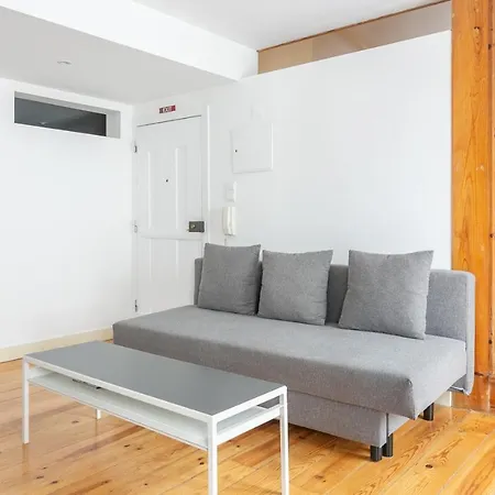 Apartment Cloud 9 Livings