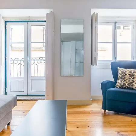 Cloud 9 Livings Apartment